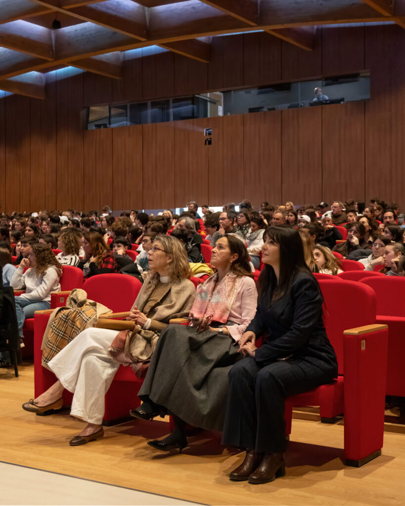 Ospiti in platea